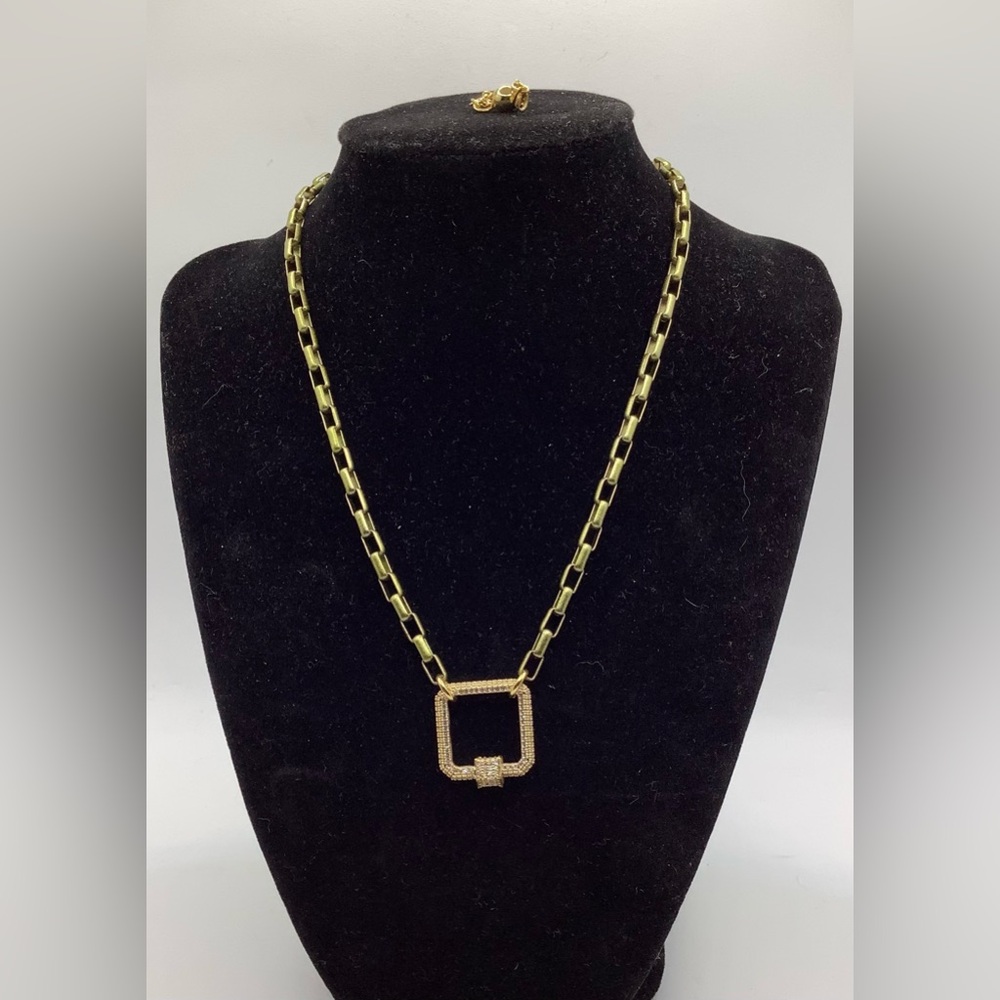 Astrid Necklace - Picture 7 of 8
